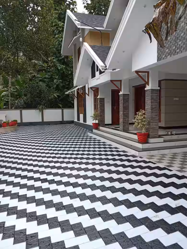 معلم تركيب انترلوك في الشارقة